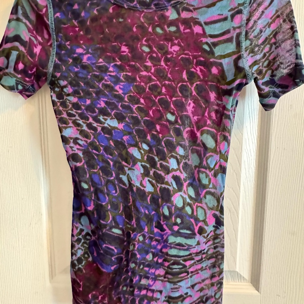 Karen Kane mesh short sleeve top